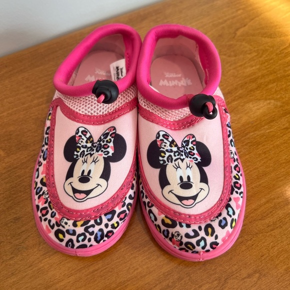 Disney Junior Minnie Mouse Water Shoes Pink NEW Size 9/10 Girls - Picture 1 of 6